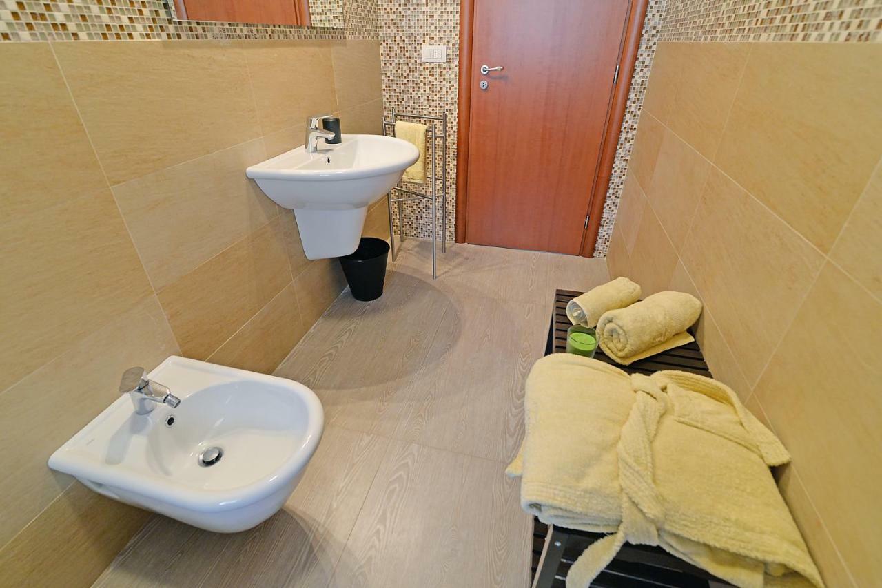 Casa Roberta Bed & Breakfast Монополи Екстериор снимка