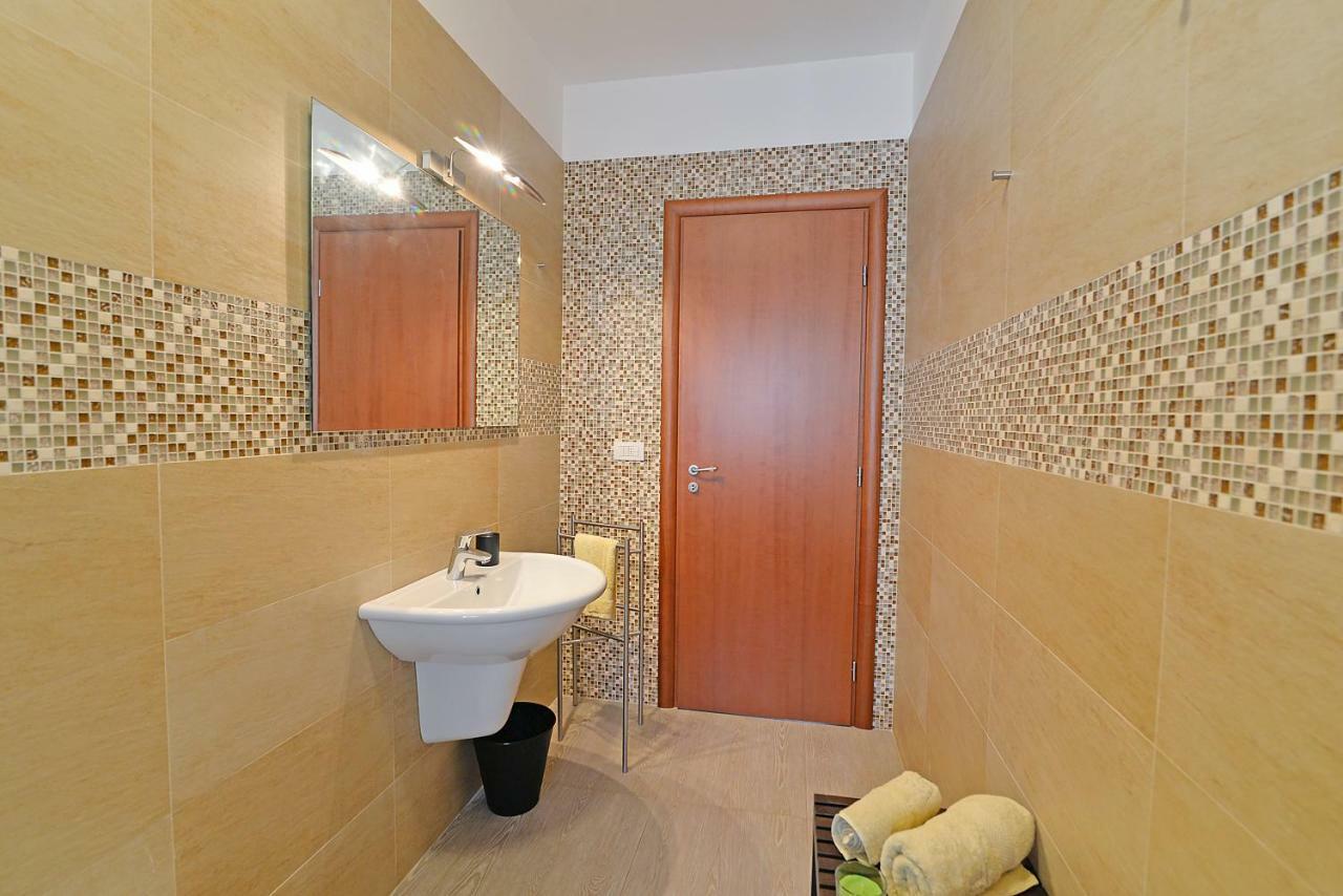 Casa Roberta Bed & Breakfast Монополи Екстериор снимка