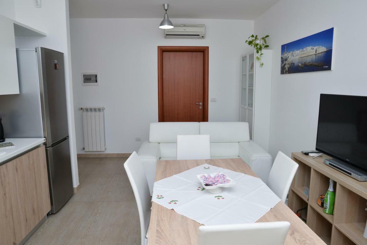 Casa Roberta Bed & Breakfast Монополи Екстериор снимка