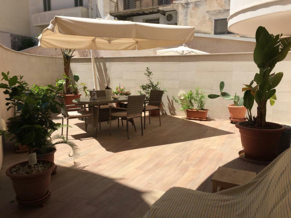 Casa Roberta Bed & Breakfast Монополи Екстериор снимка